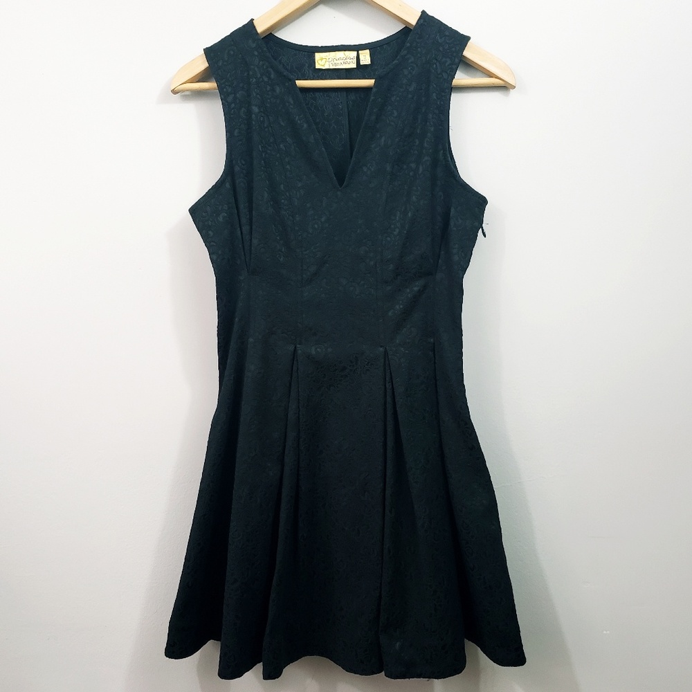 Princess Vera Wang Black Sleeveless Cocktail Dess